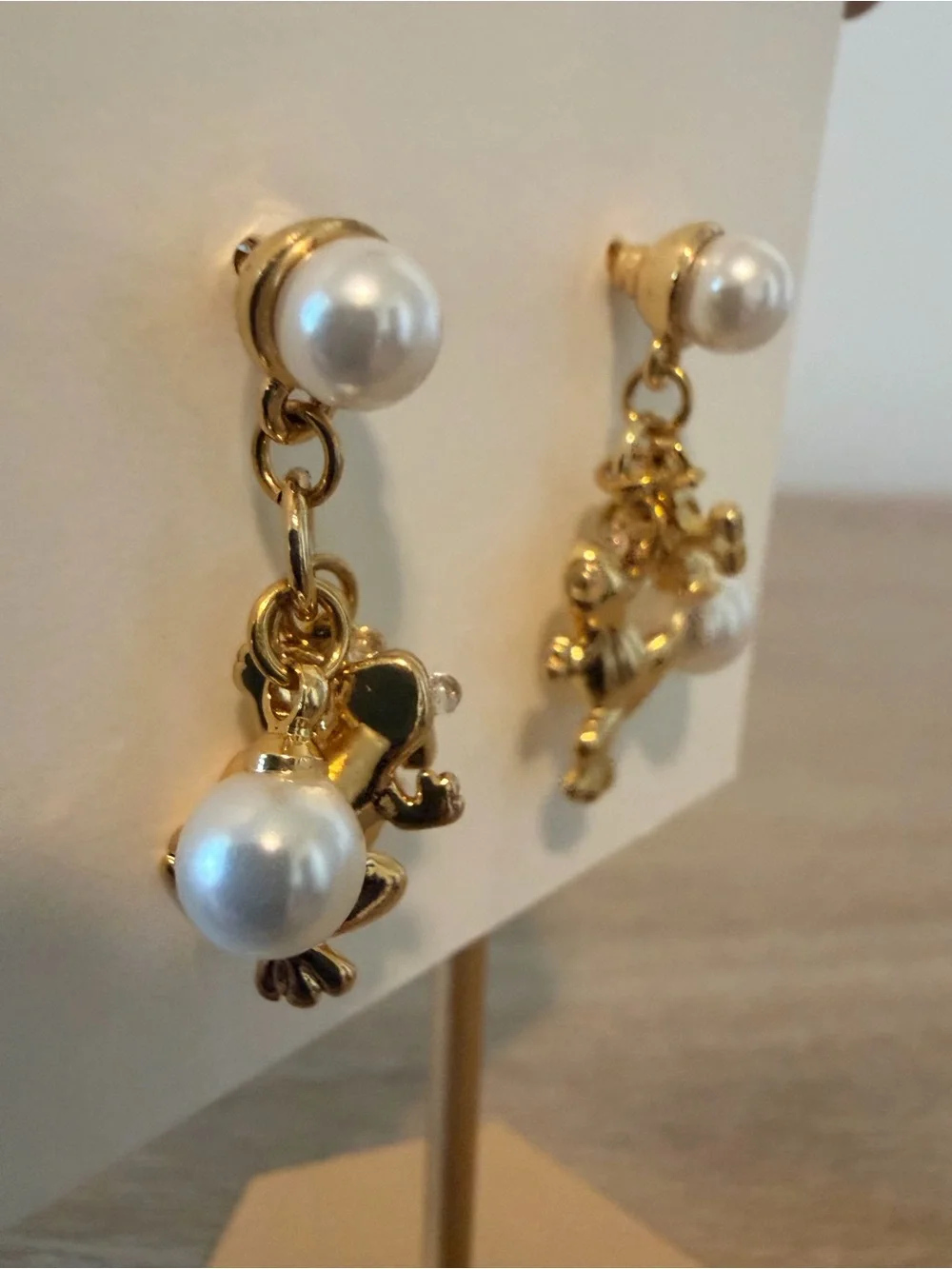 New Tory Burch Gold Frog Charm Pearl Drop Earrings